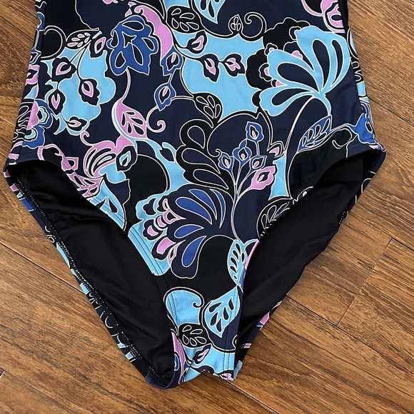 Loft Beach Floral Asymmetrical Bandeau Swimsuit - Picture 4 of 11